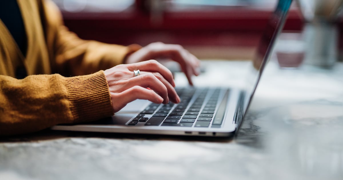 Online je testament regelen: zo werkt het, dit kost het en hierop moet ...