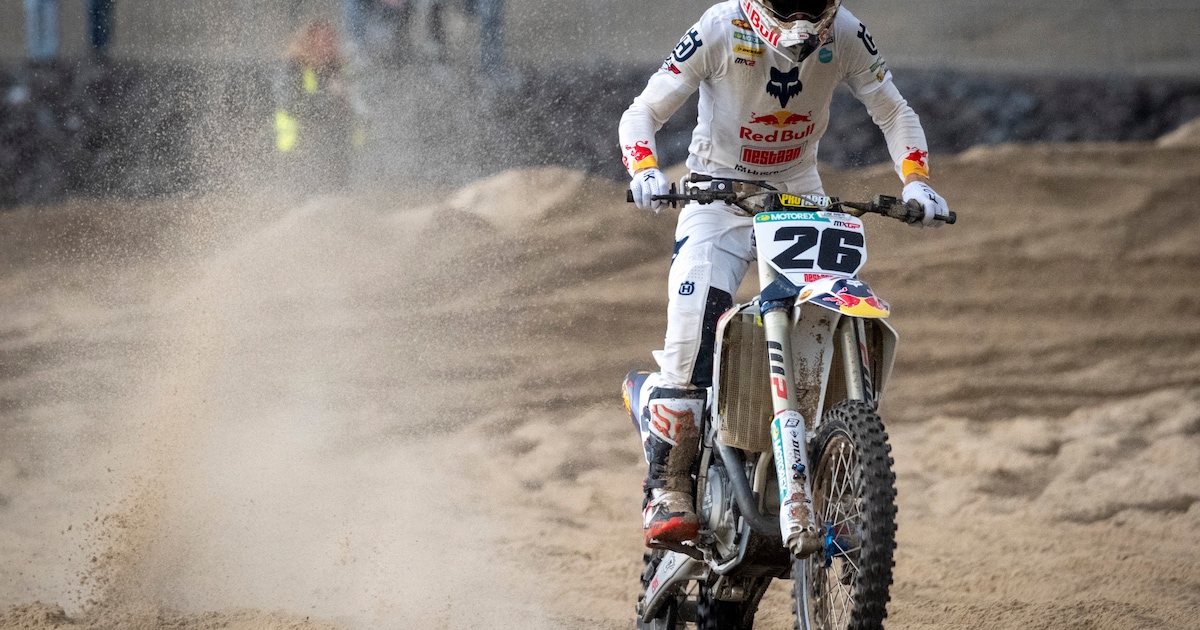 Wereldkampioen Liam Everts oppermachtig én onder de indruk tijdens Strandcross Vlissingen: ‘Dit is t
