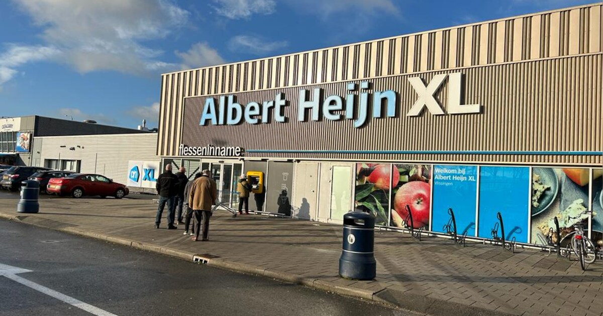 Albert Heijn XL in Vlissingen urenlang geteisterd door pinstoring