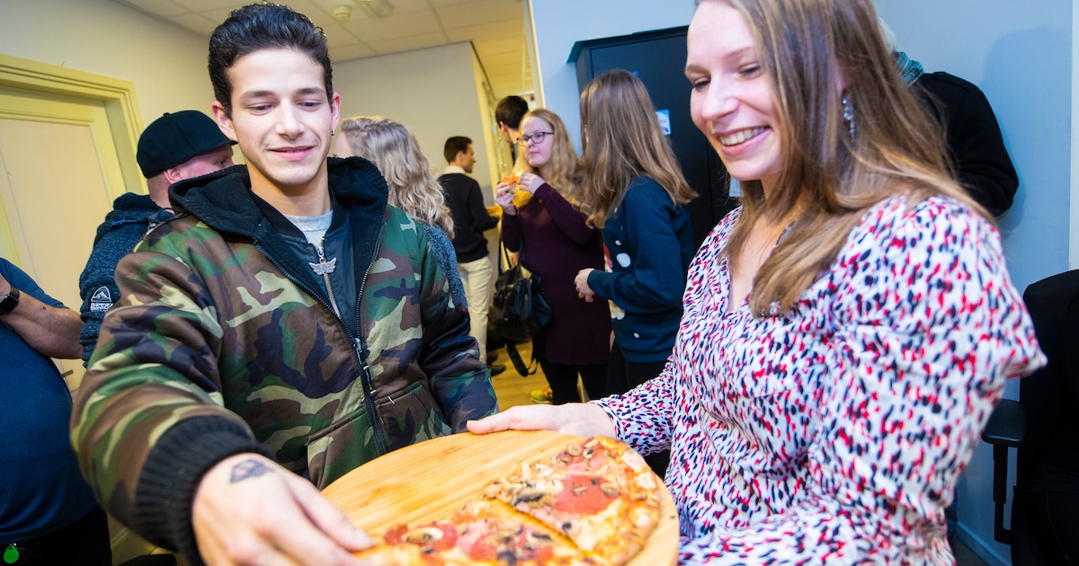 Pizza en plannen: jongeren denken mee over chillplek in Oostvoorne