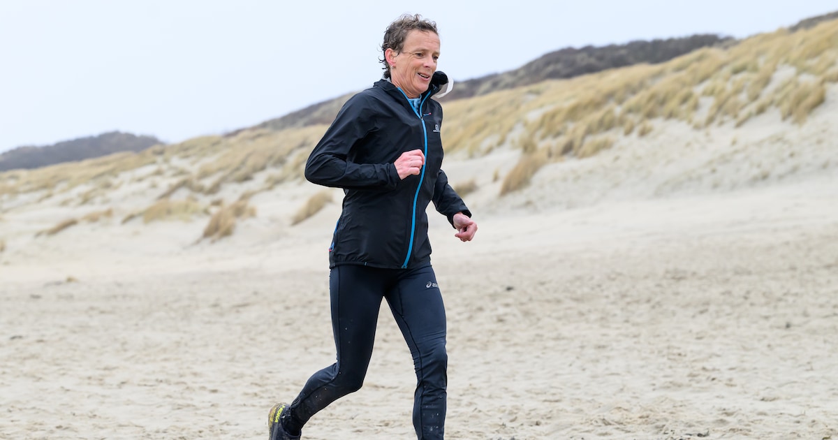 Leonie Ton loopt naar overwinning in Watersnoodmarathon van Overasselt naar Dreumel