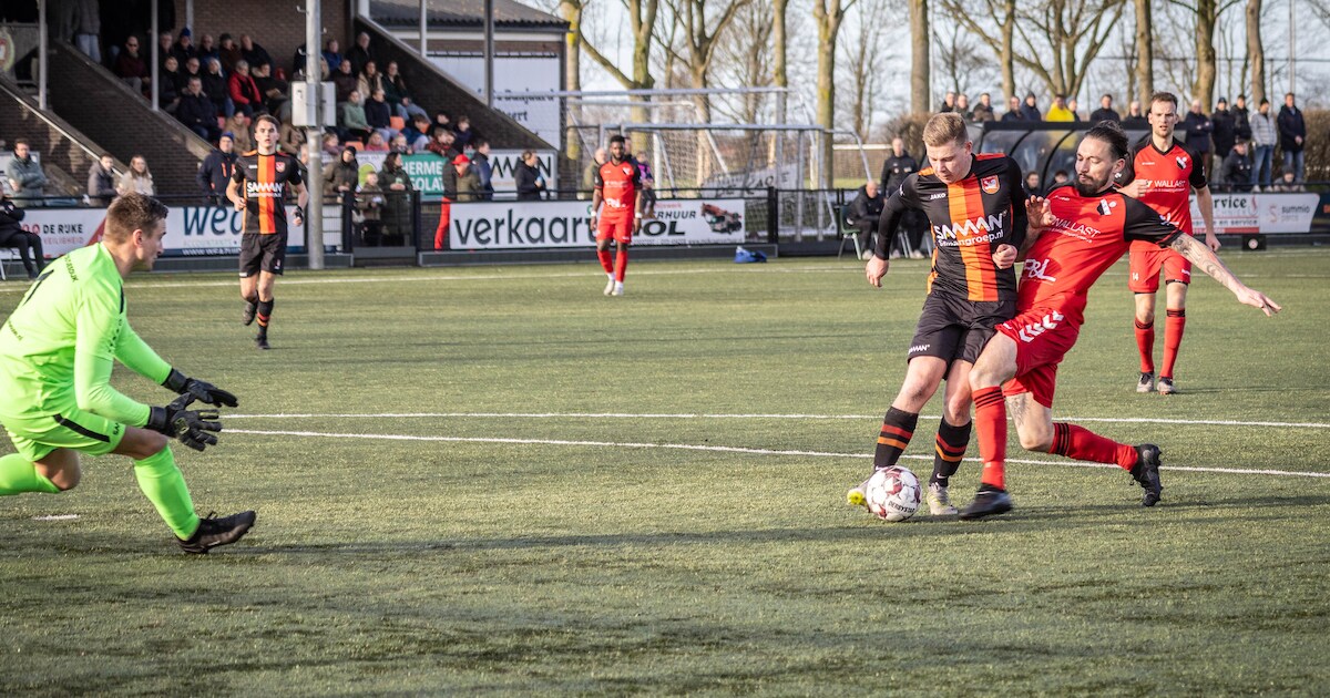 Lees hier alles over het Zeeuwse zaterdagvoetbal: Hoek krijgt deksel op de neus, Luctor Heinkenszand