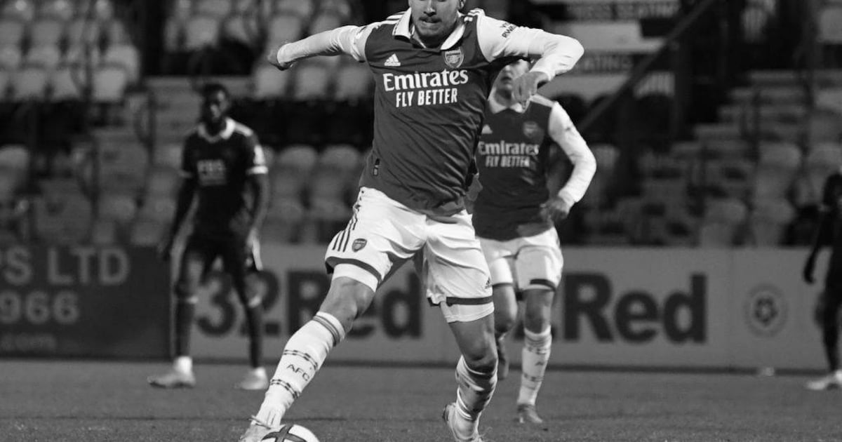 Voormalig Arsenal-talent overlijdt na botsing op het veld.
