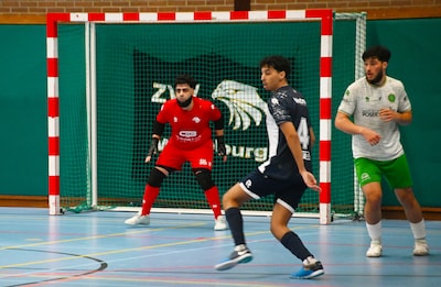 ZVV Middelburg beteugelt koploper Groene Ster in prestigestrijd: ‘Wij kunnen een wedstrijd echt op slot zetten’