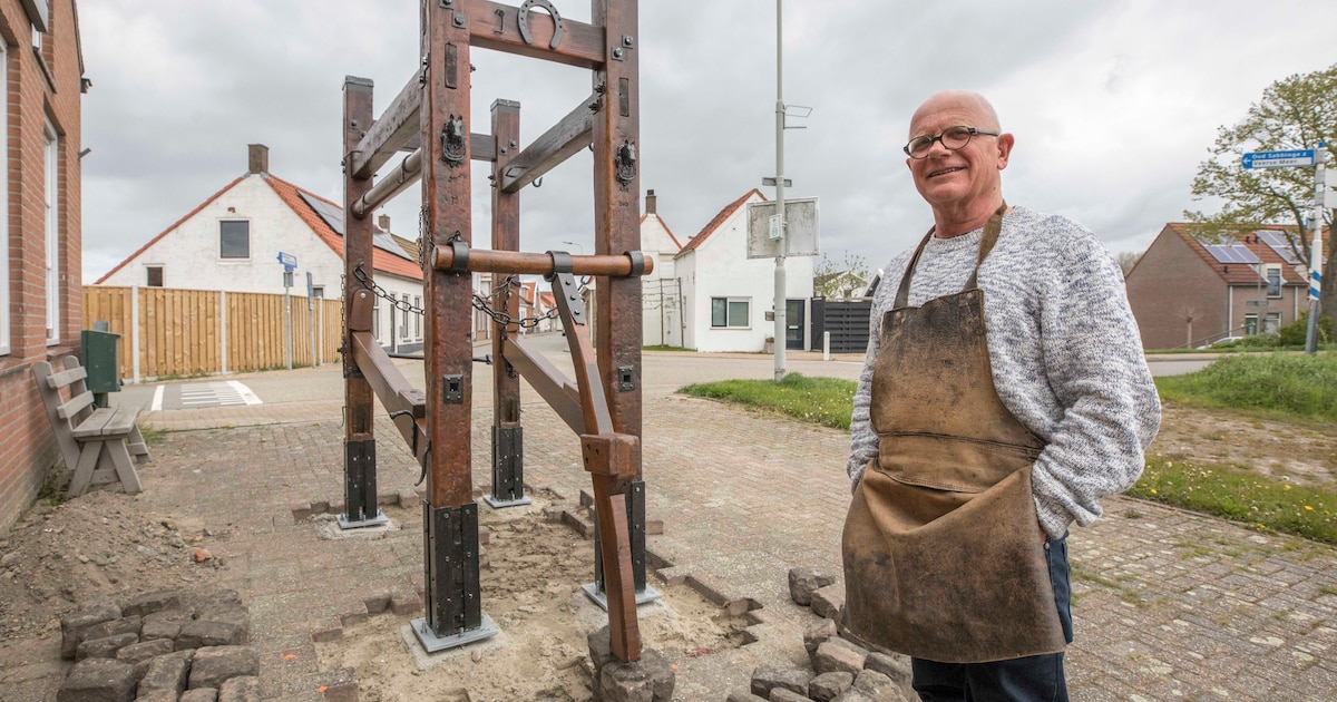 Oude travalje schittert nu op prominente plek in Wolphaartsdijk