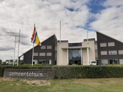 Een noodopvang in plaats van minderjarige asielzoekers: Tholen sluit deal met het Rijk