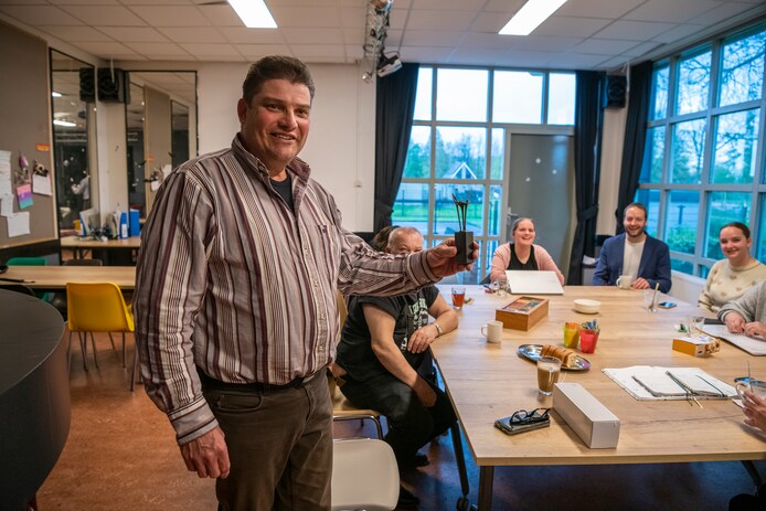 Louis Schout tovert al dik twintig jaar ‘zijn’ Sluiskil om tot een ...