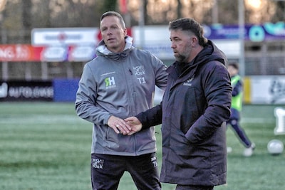 PZC Voetbal Podcast #20 met Hoek-trainer Gérard de Nooijer: Herbstmeisters, een preek in het sponsorhome en het treffen met ‘de Witte Leeuwen’