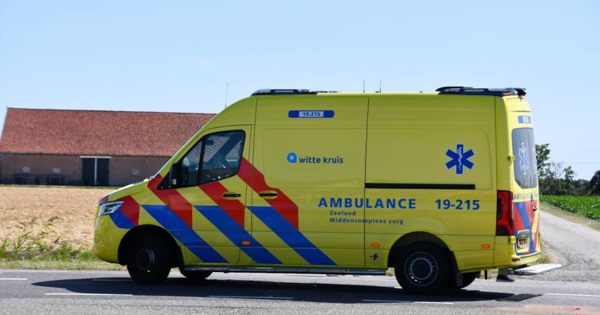 Motorrijder gewond bij aanrijding op N289 bij Krabbendijke.