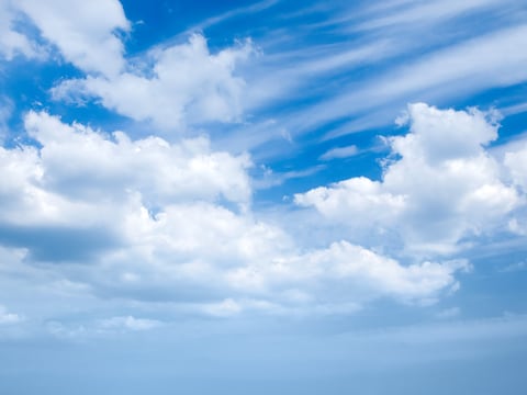 Wolken en opklaringen in Goes in de ochtend