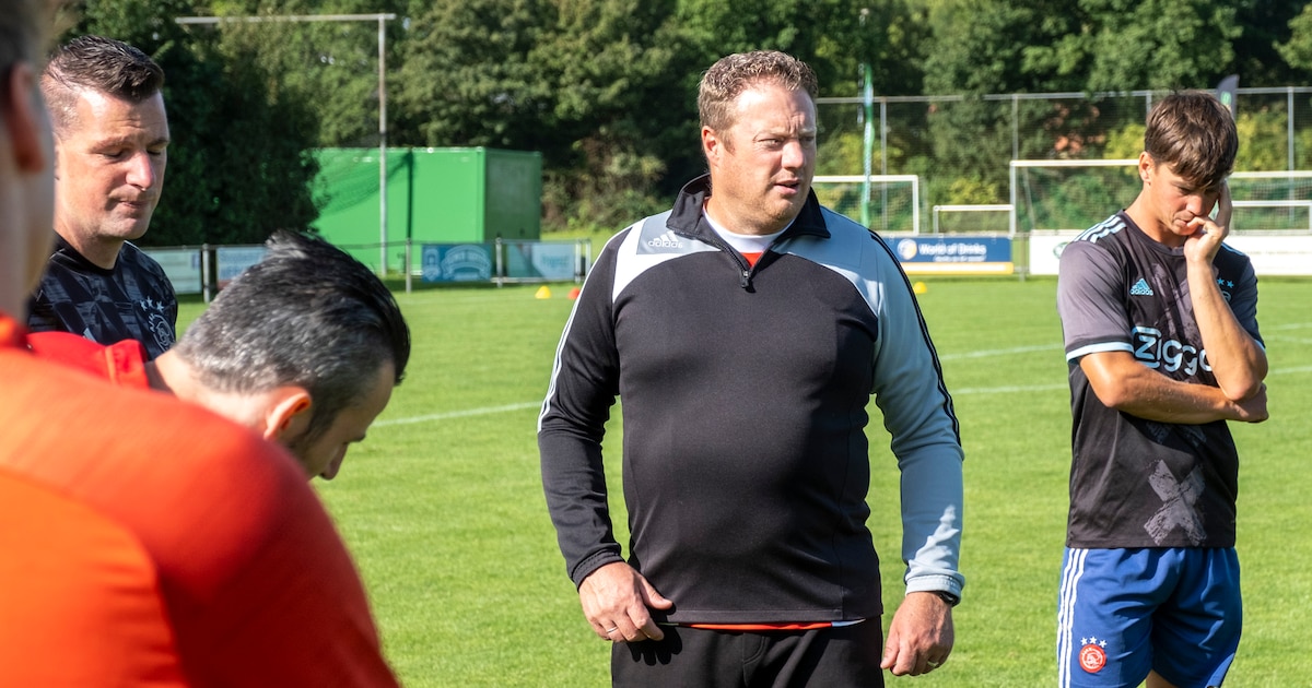 Tom Koelen keek zijn ogen uit als assistent van Arie van der Zouwen, maar staat nu weer op eigen ben