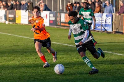 Terneuzen-keeper Jeremy Geensen stopt vier strafschoppen, Hollander verslaat zijn oude werkgever en moedig RIA W. pas in penaltyserie onderuit