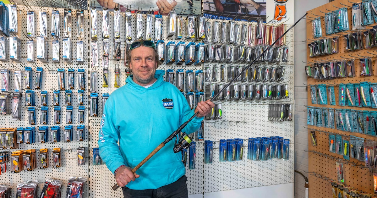 De winkel van Bas als ontmoetingsplaats: ‘Soms staan mensen hier een uur lang koffie te drinken’