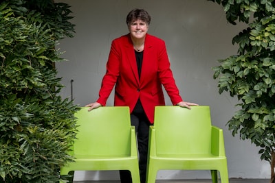 Kom op dames, zegt Brabants baas Ina Adema, een beetje meer zelfvertrouwen mag best