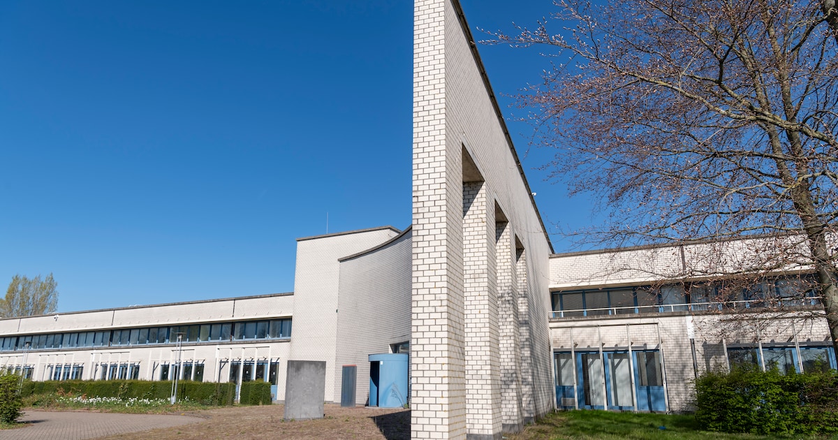 Besluit over een asielzoekerscentrum in Terneuzen uitgesteld tot oktober