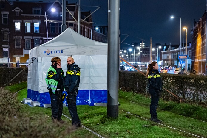 14-jarige jongen overleden na vuurwerkongeluk in Rotterdam | Rotterdam ...