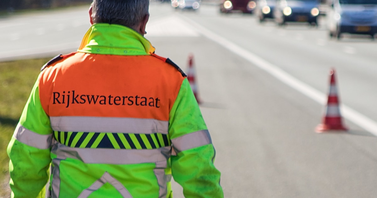 A4 dicht tussen Bergen op Zoom en Hoogerheide door ongeval met vrachtwagen