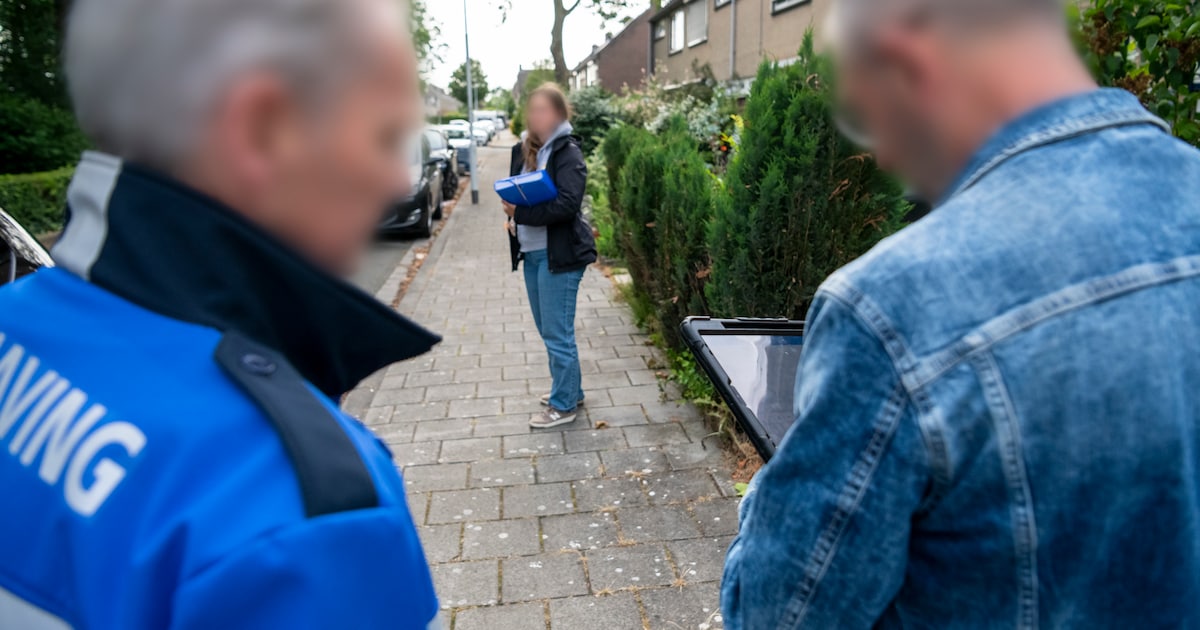 Op controle bij arbeidsmigranten in Terneuzen: van lekkere tapas tot lekkende douchegoten