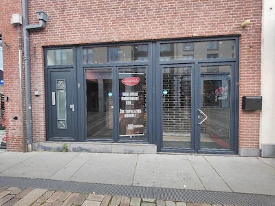 Proost! Hier in het Bergse centrum opent een slijterij
