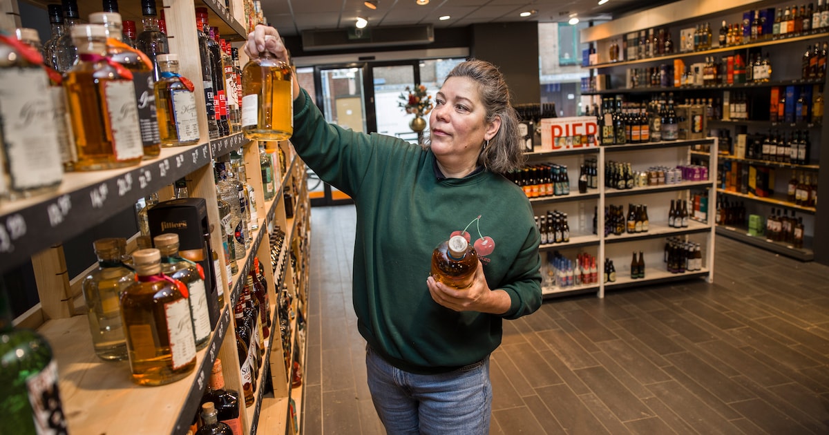 Drankenwinkeltje gaat verder in Oude-Tonge, maar sluit in Spuidorp: ‘Donkere wolken boven winkelgebi