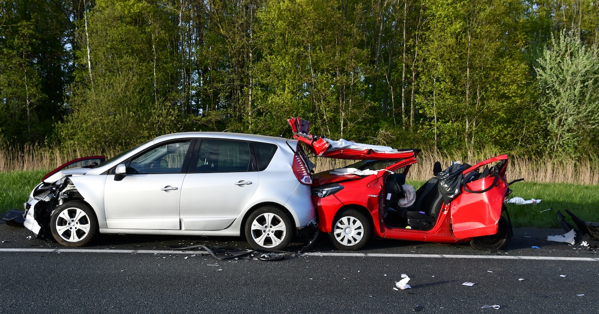Vier auto's betrokken bij ernstig ongeval op de A58 bij Kruiningen: weg weer deels open