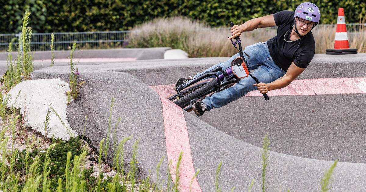 Politiek enthousiast over pumptrack in Oostvoorne of Rockanje: ‘Ik ben er blij mee’