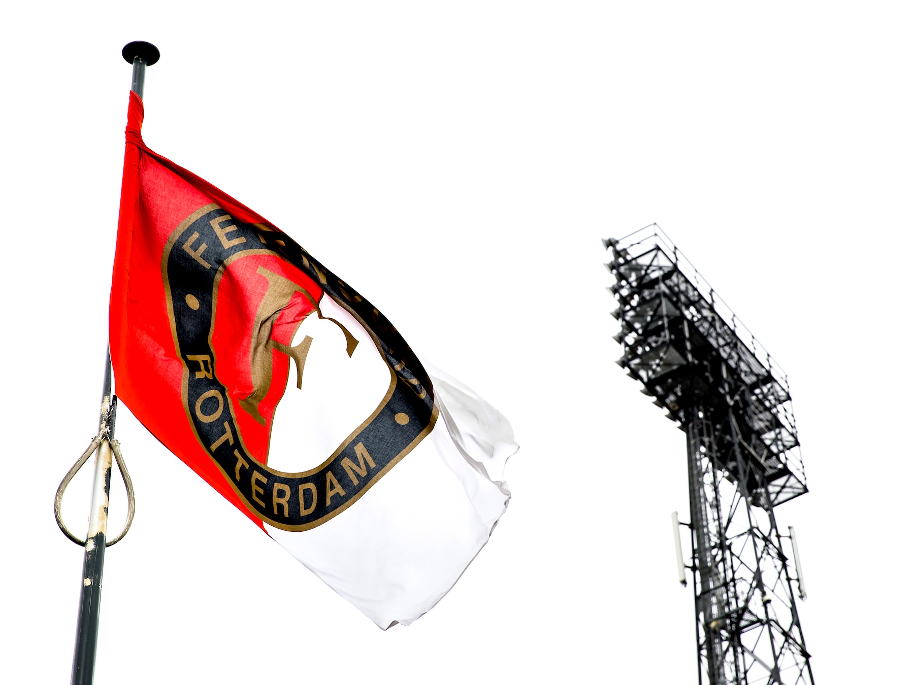 De liefde voor Feyenoord zit diep bij deze Zeeuwen. ‘Als ze kampioen worden, duik ik de fontein op het Hofplein in’