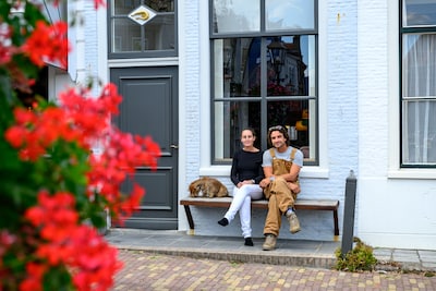 Steven en Jade maakten van een oud garnalenmuseum hun thuis: ‘Alles hangt met elkaar samen’