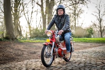 Van Schoondijke naar Ritthem en Middelburg: de Kreidler van Albert ging Zeeland rond