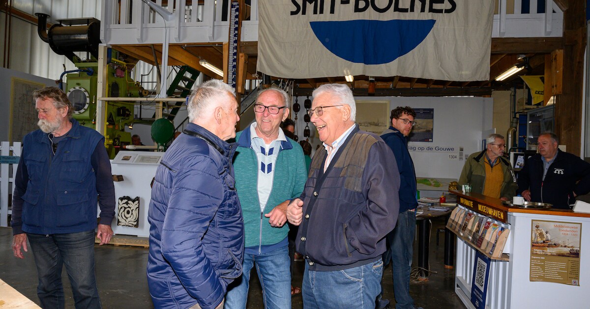 Oud-collega's scheepsmotorenbouwer Smit-Bolnes halen herinneringen op ...