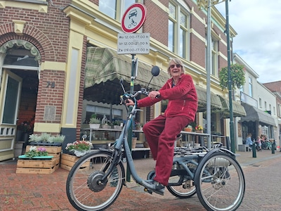 Negen auto’s in twintig minuten, terwijl inrijden verboden is: Steenbergse trekt aan de bel