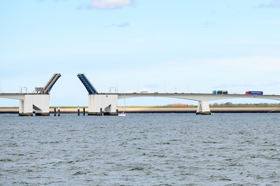 Renovatie Zeelandbrug op losse schroeven na vertrek van aannemers: klus blijkt ‘fors duurder’ dan gepland