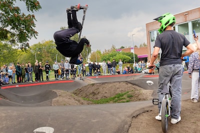 Na zes jaar wachten lijkt Renesse eindelijk een pumptrack te krijgen, maar de locatie roept toch nog vragen op