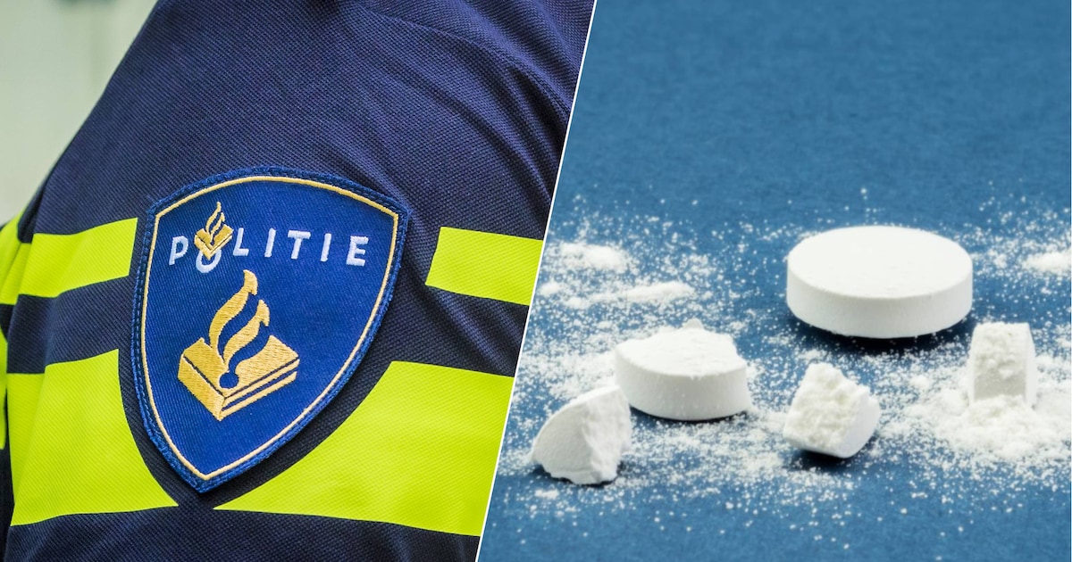 Vrouw uit Alblasserdam stuurde drugs via de post op en had thuis nog ruim 2.500 pillen liggen