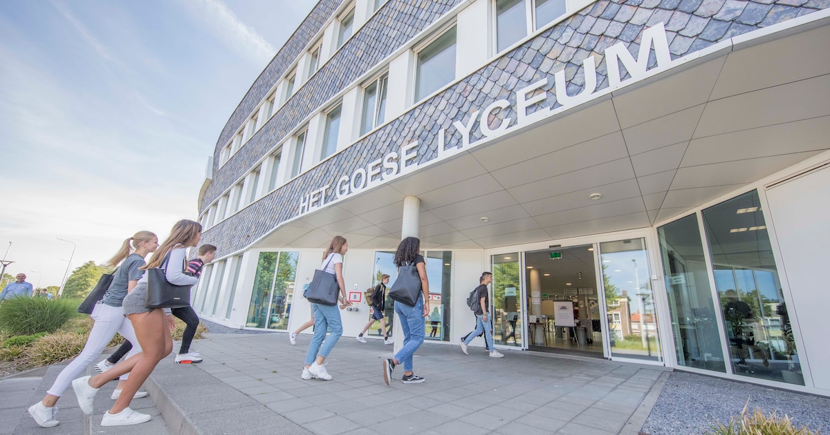 Middelbare scholen in Goes en Zierikzee blijven dicht vanwege het barre weer, HZ-studenten kunnen le