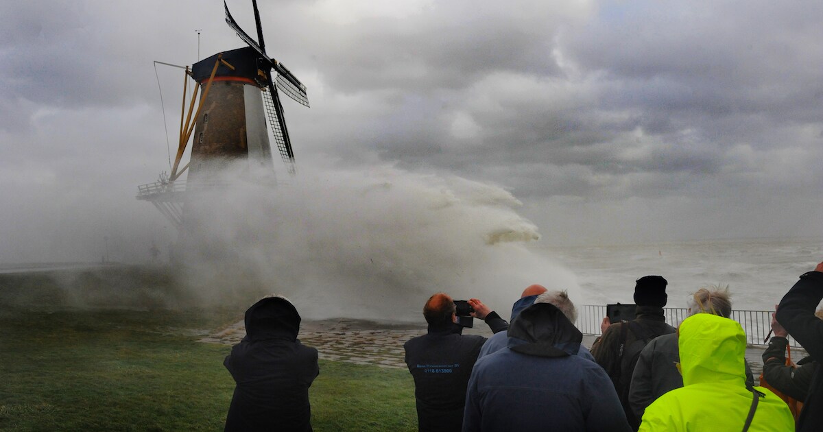 Zo beukte Eunice in op Zeeland; van enorme ravages tot imposante plaatjes