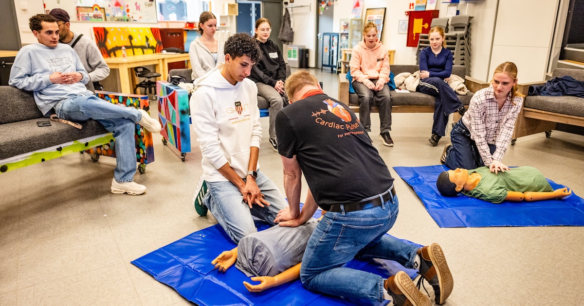 Dorpshuis De Brug in Colijnsplaat biedt reanimatietraining op 26 mei en 9 juni