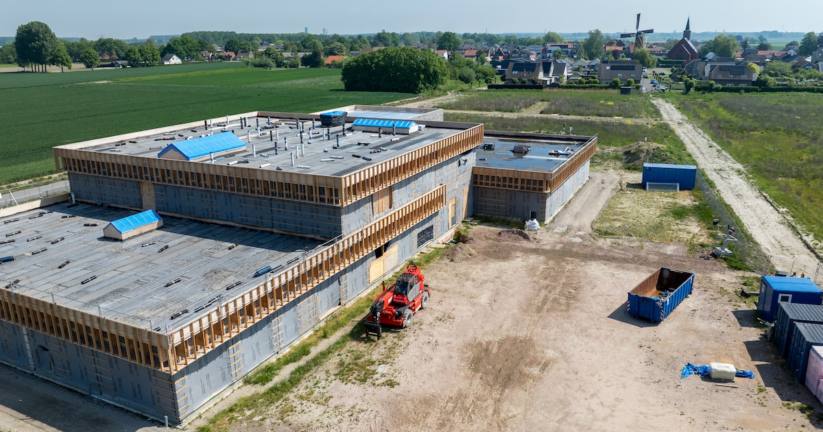 PVV stelt nieuwe vragen over stilgevallen bouw van mfa Hoek: ‘De informatievoorziening is heel karig