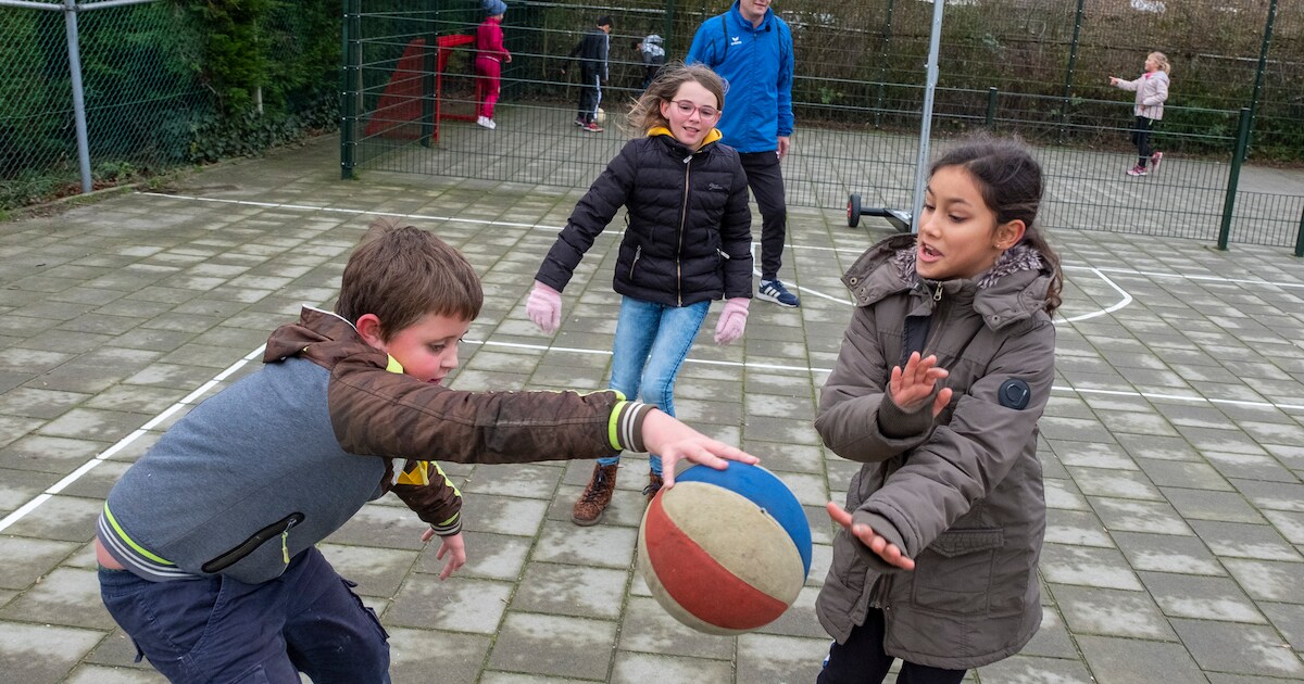 Lekker Kingen op het plein van je dichte school