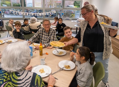 Hartverwarmende pannenkoekenlunch: ‘De glimlach van een kind doet je beseffen dat je leeft, dat is echt zo’