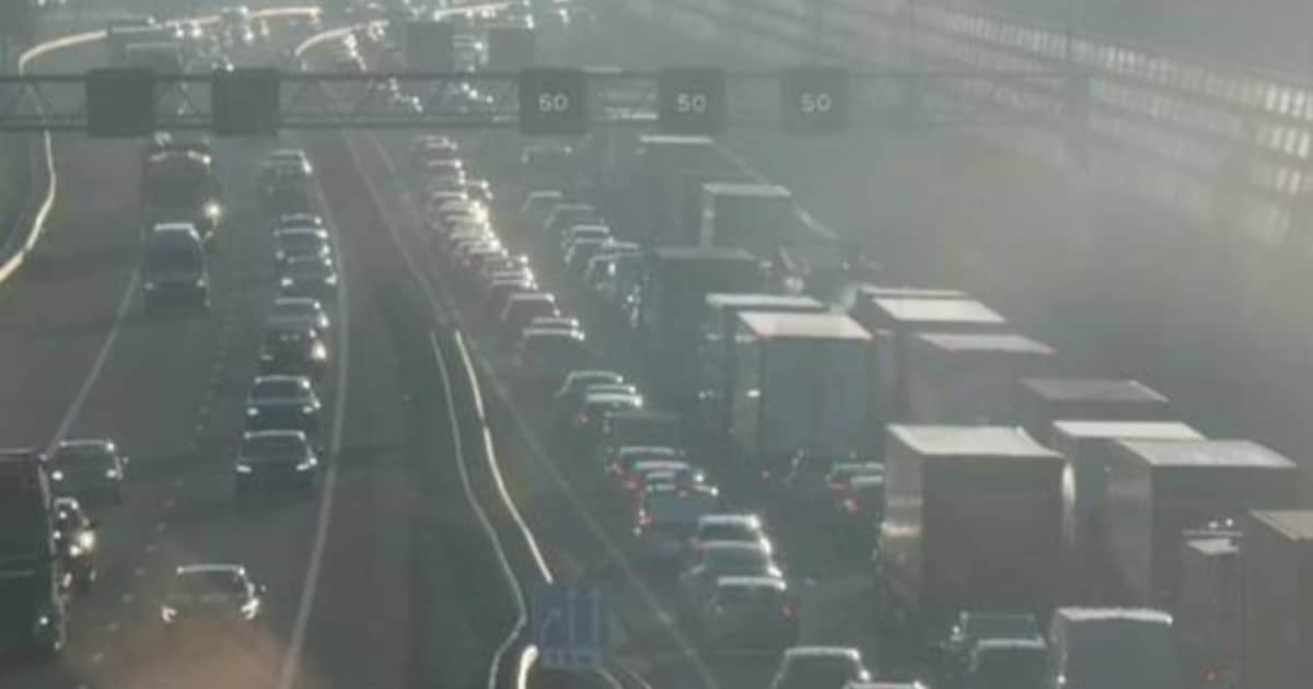 Ongeval op A15 bij Hardinxveld-Giessendam zorgt voor vertraging