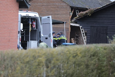 Belgische tip leidt tot grote klopjacht: politie zaagt deur open en rolt groot drugsnetwerk West-Brabant op