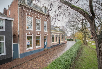 Pech voor sluipverkeer, fijn voor omwonenden: Opril Westwal in Goes wordt afgesloten met paaltje