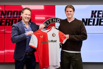 Kelvin Neijenhuis zet handtekening onder nieuw con