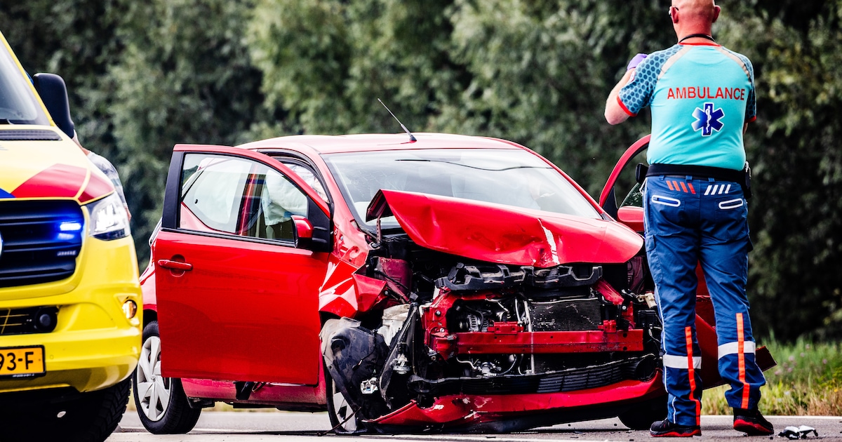 Meerdere gewonden bij ongeval met meerdere auto’s op N217 Mijnsheerenland