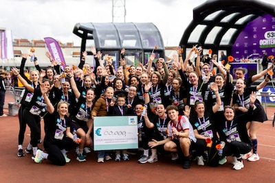 Vijftig collega’s lopen 538 Ochtendrun voor kinderen  met kanker: ‘Dit hebben we samen gedaan’