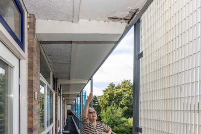 Laura (70) wil terug naar Breda, maar zit vast in een kapotte flat in Goes-Oost: ‘Zonder vergoeding kan ik niet weg’