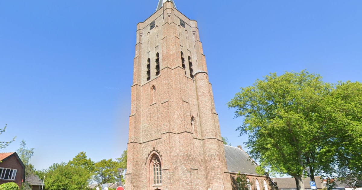 ‘Twee kerken onderhouden is te duur’; Oostkapelle wil een van de twee kwijt