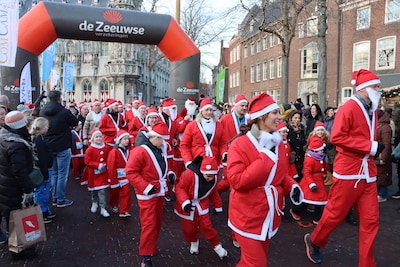 Ho-ho-hollen als een kerstman: doe mee aan de Santa Run 2025 in Middelburg