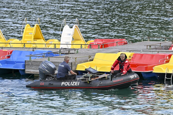 Vader wil zoon (6) redden, maar beiden verdrinken tijdens waterfietsdrama op Duits meer | Buitenland | pzc.nl